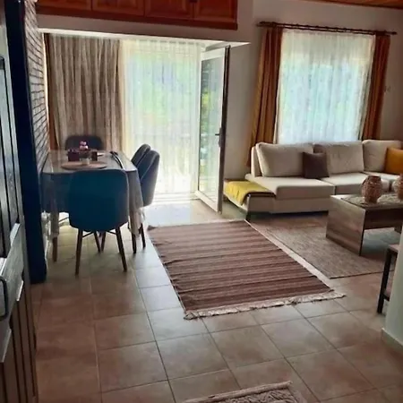 Milda Apartman Ayvalı
